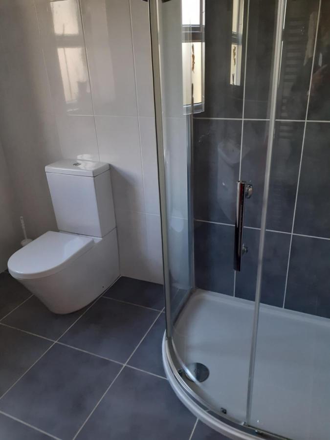 Private Room In Superb House Bed 1 Nobber Экстерьер фото